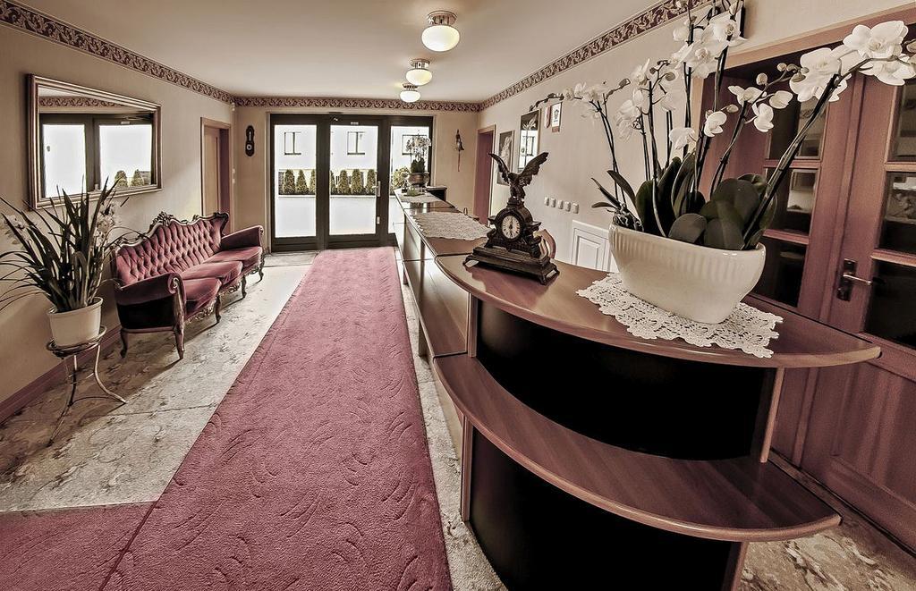 Palazzo Adler Bed & Breakfast Swarzedz Exterior photo