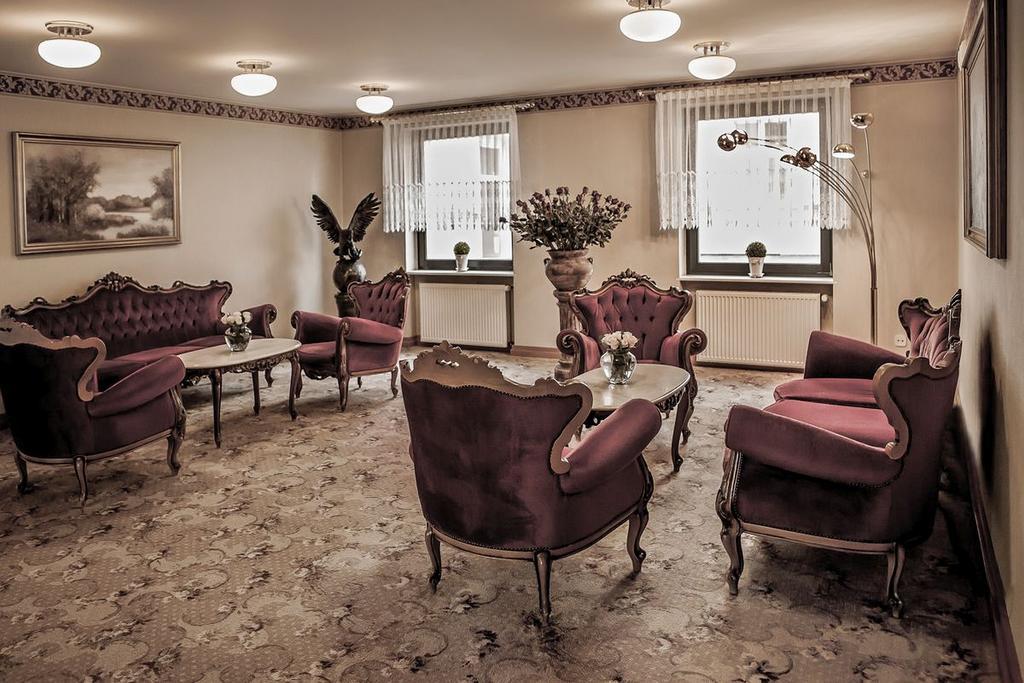 Palazzo Adler Bed & Breakfast Swarzedz Exterior photo