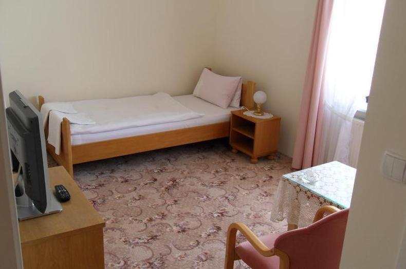 Palazzo Adler Bed & Breakfast Swarzedz Room photo